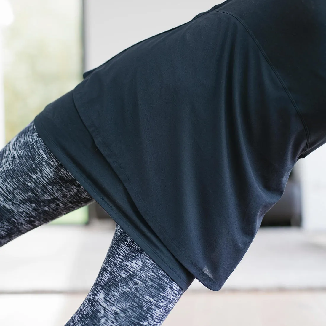 530 Women's Pilates & Gentle Gym T-Shirt - Black