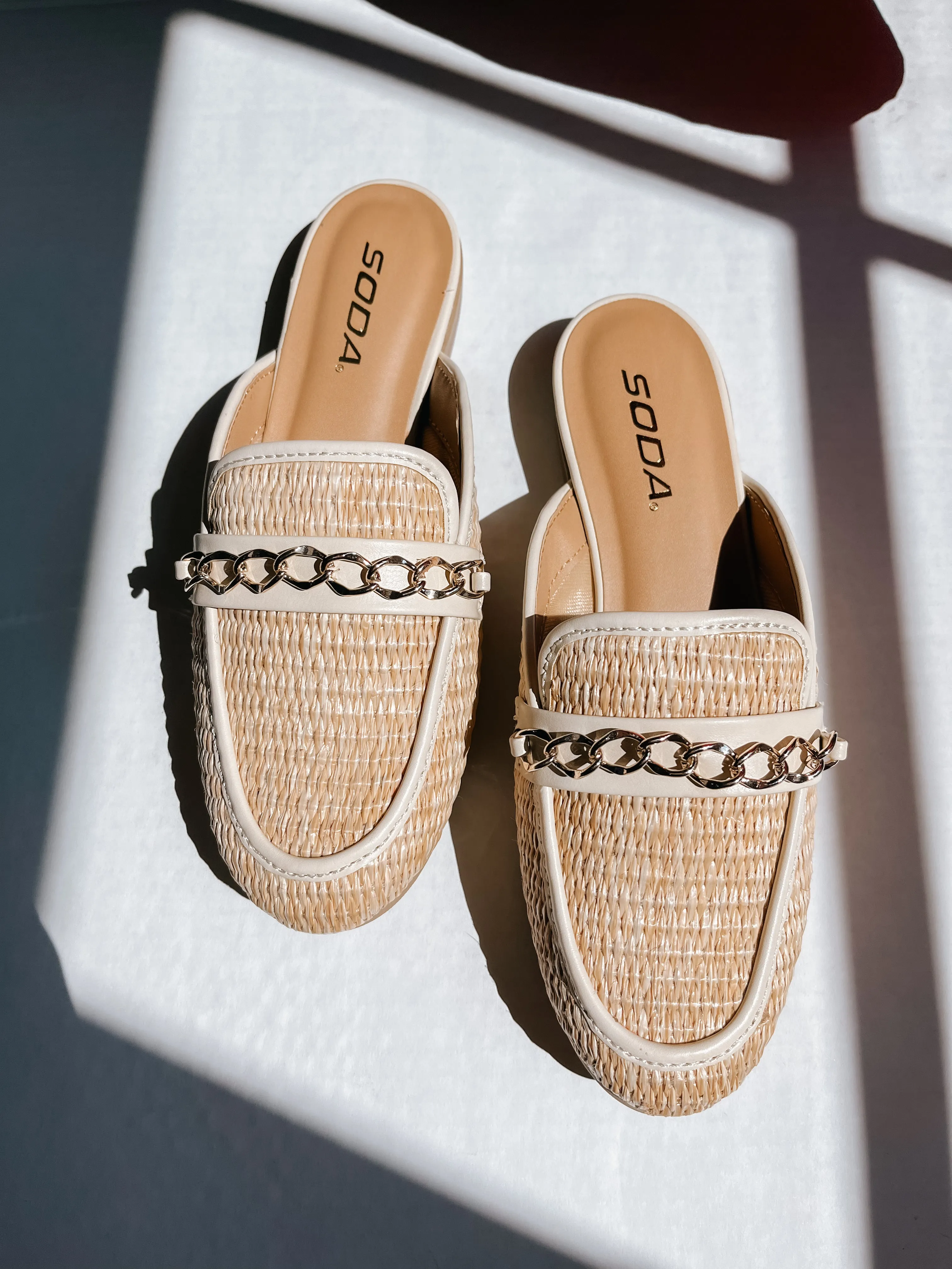 Basket Mule Slides