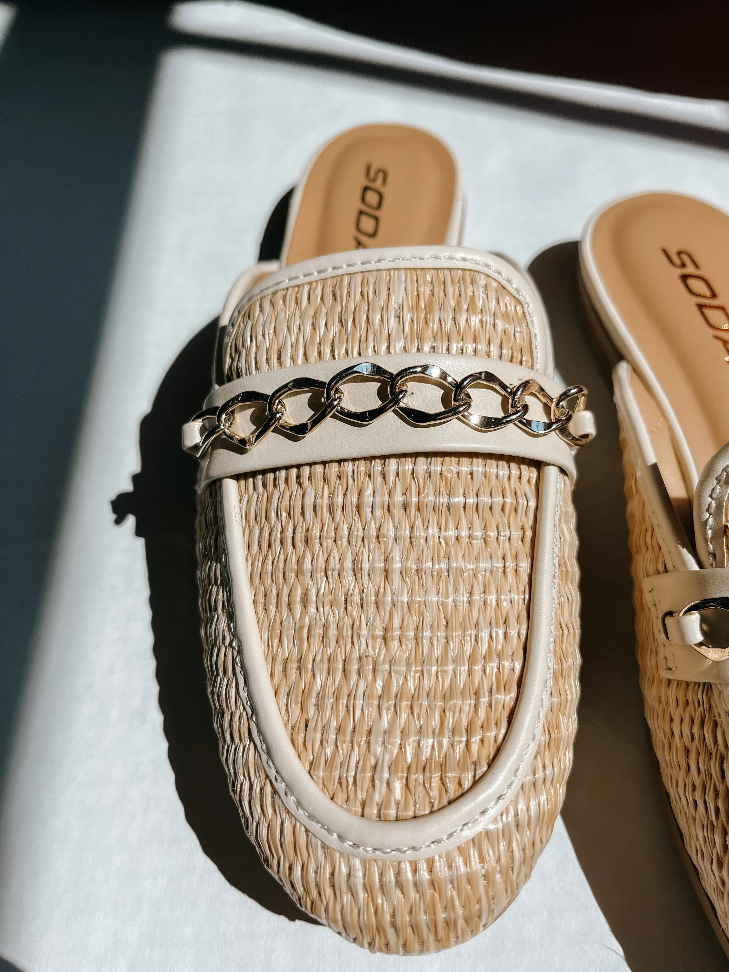 Basket Mule Slides