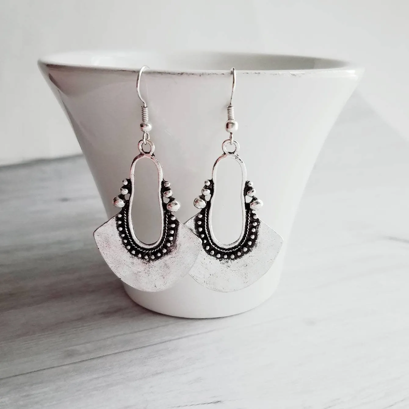 Bohemian Copper Earrings, dark antique copper, oxidized copper, Bali edge, lightweight earring, boho earrings, copper teardrop medallion