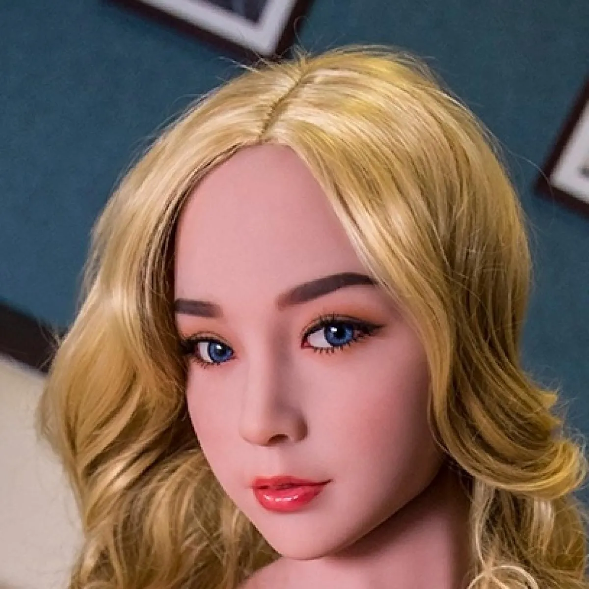 Fire Doll - Avery - Realistic Sex Doll - Tongue included - 148cm - Light Tan
