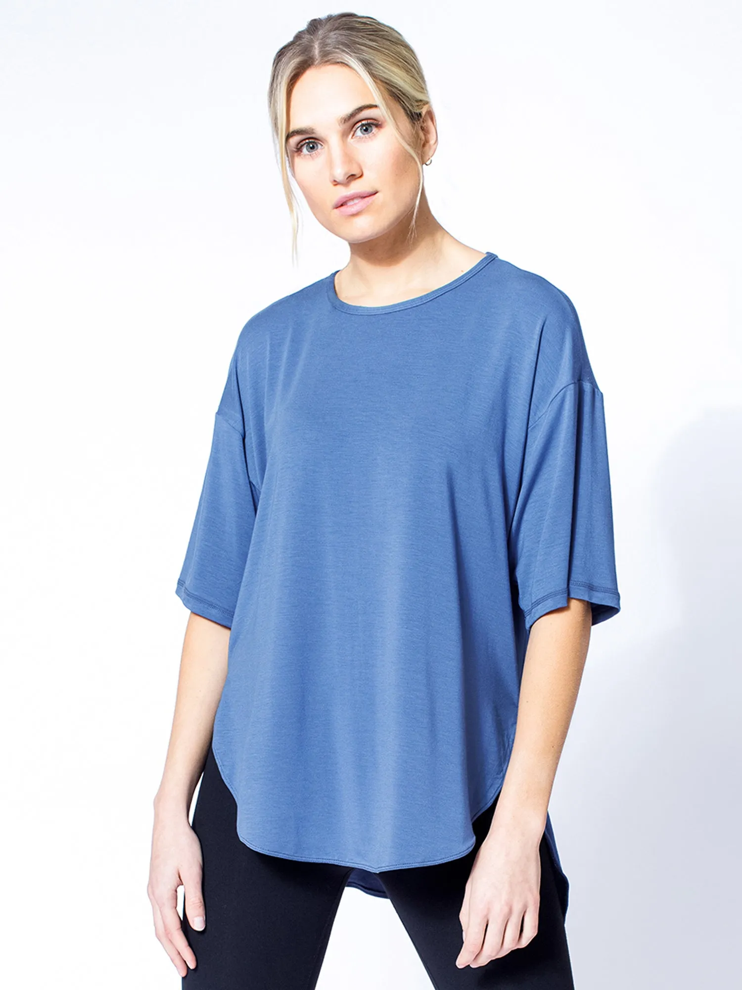 HIGH SPLIT OVERSIZE TEE