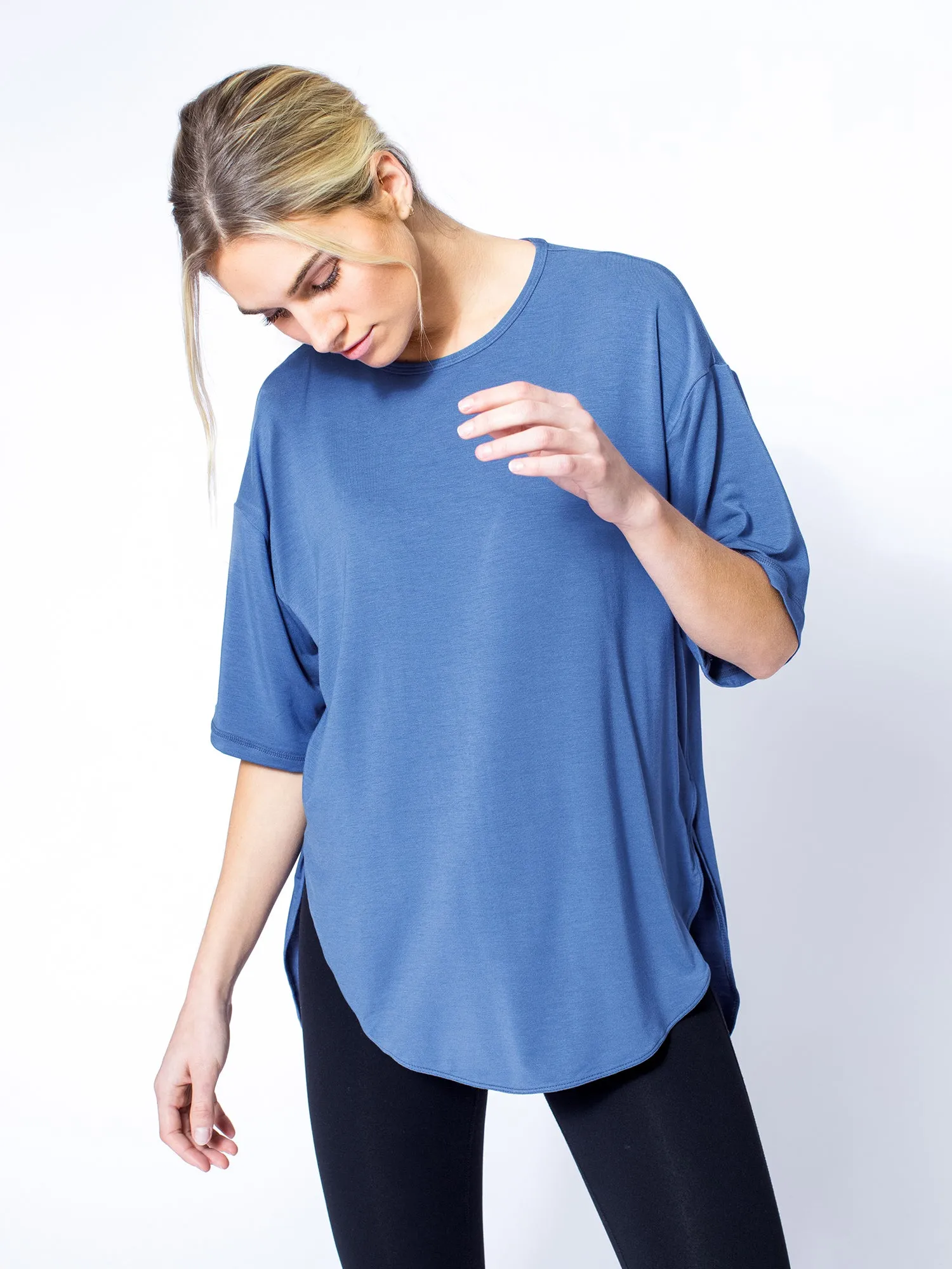 HIGH SPLIT OVERSIZE TEE
