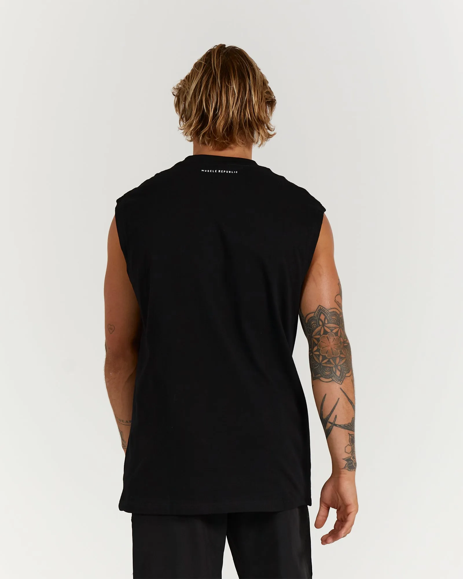 LIGHTWEIGHT OVERSIZED TANK - BLACK