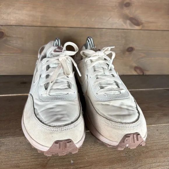 nike waffle debut womens size 9.5 shoes white pink running sneakers