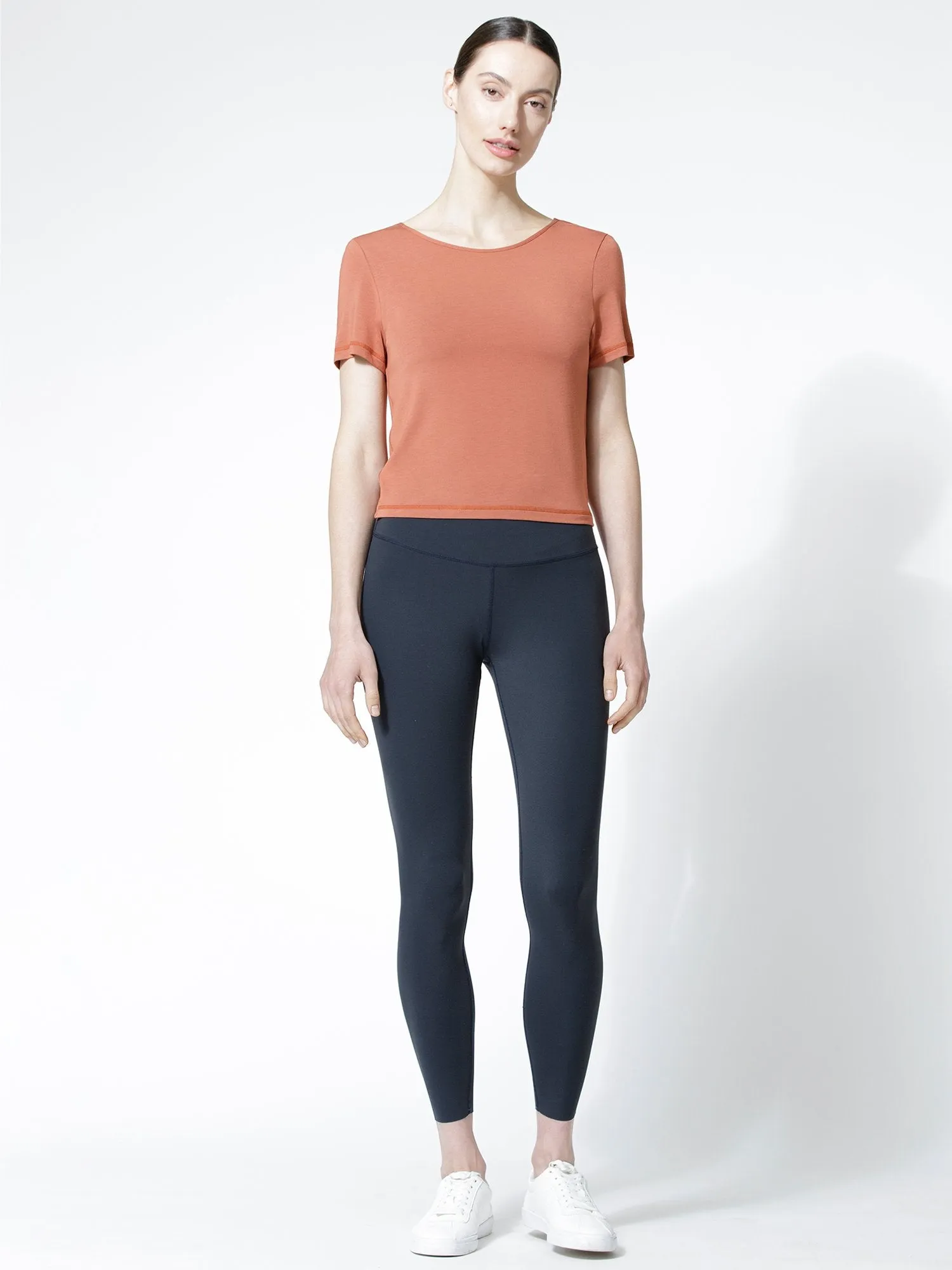 TWIST TEE, CLAY