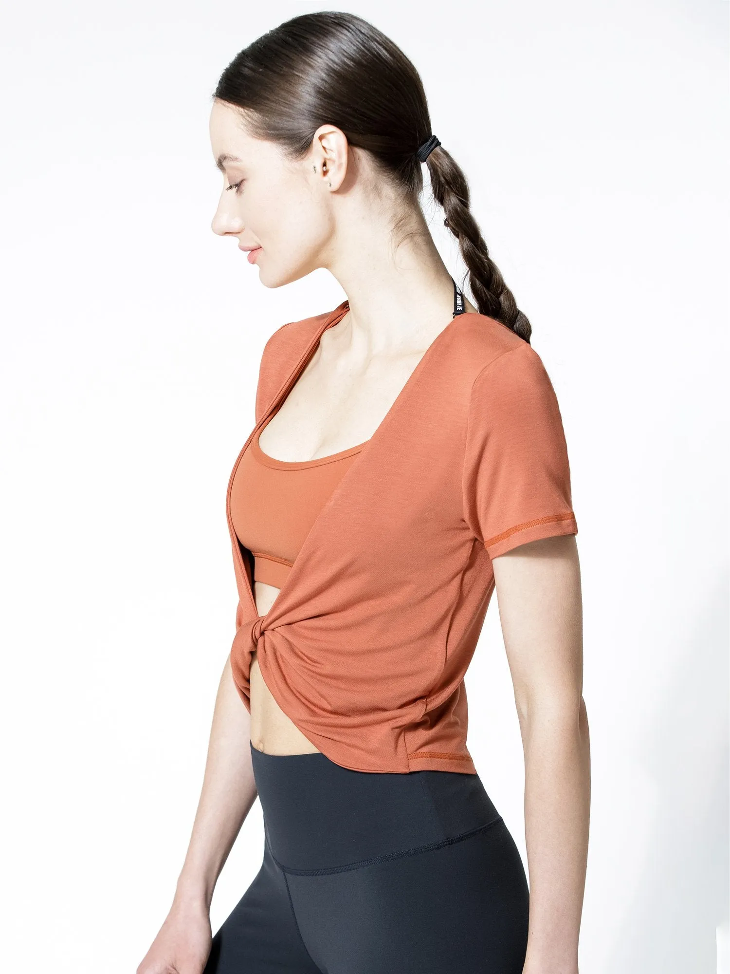 TWIST TEE, CLAY