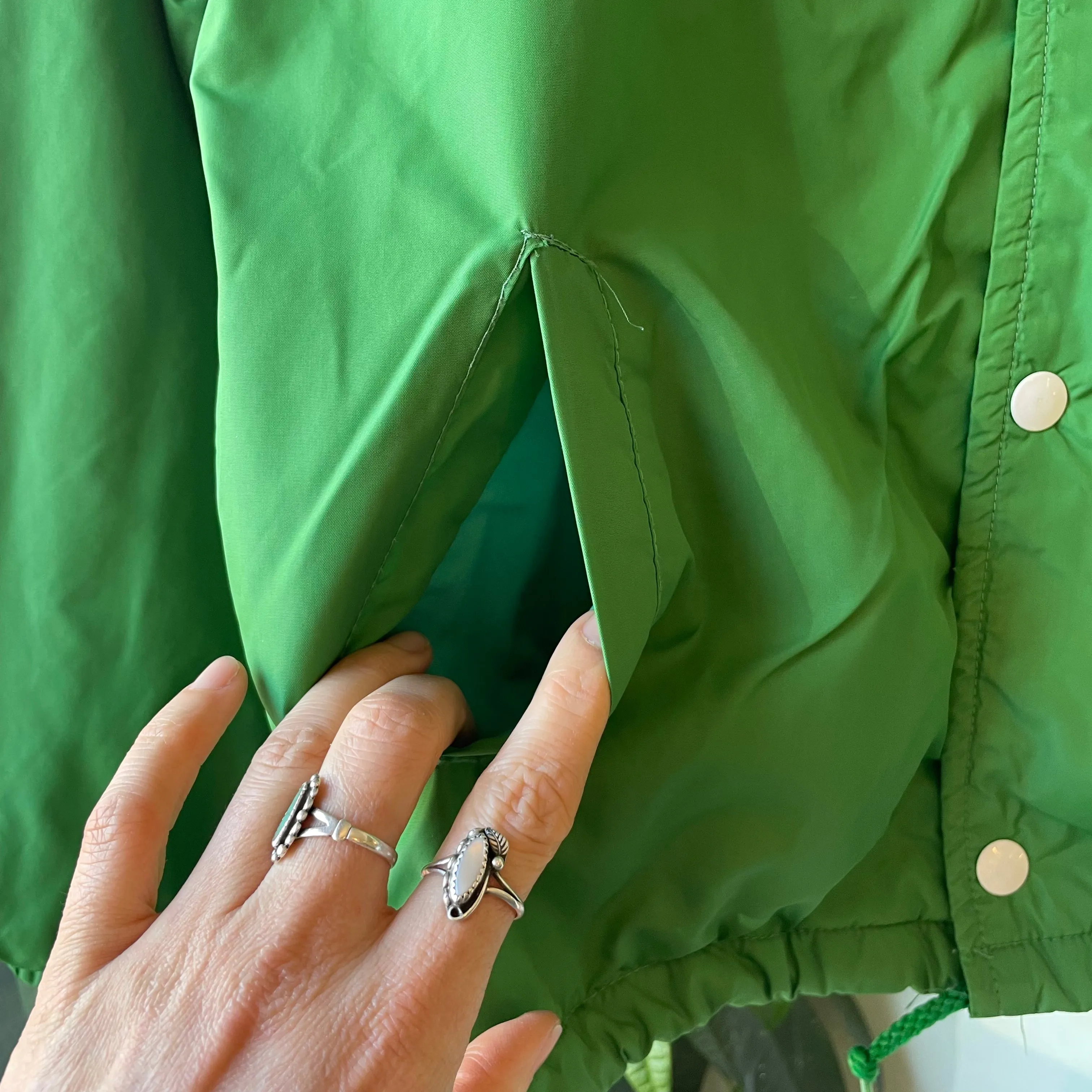 Vintage Retro MSU Spartans Green Lightweight Lined Windbreaker Jacket (HT2336)